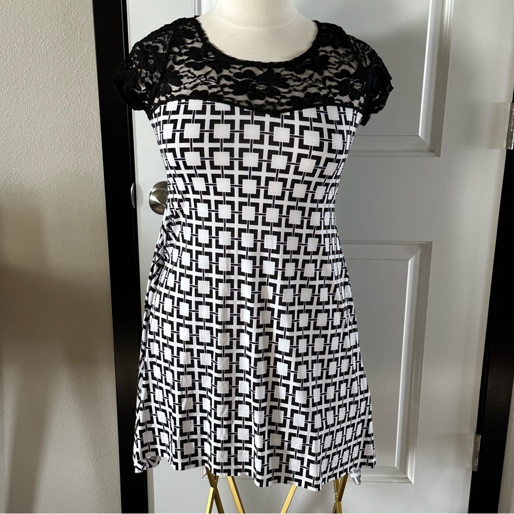 Poliana Plus Black Lace Geometric Top | Office to Evening Style | XL